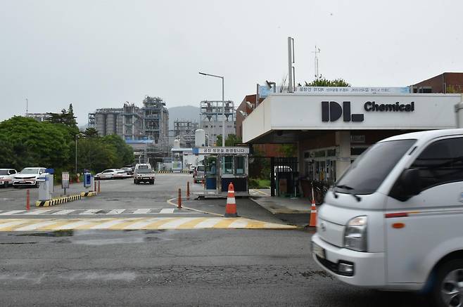11일 오후 전남 여수국가산업단지 여천NCC 3공장 앞. 2025.8.11 뉴스1