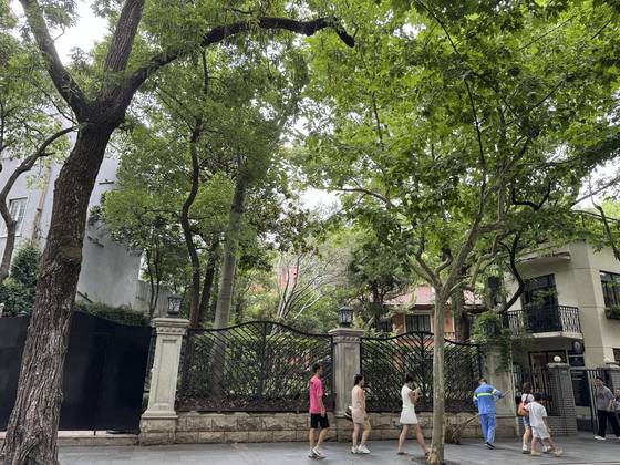 상하이를 여행하는 젊은이들에게 '감성 여행'의 성지로 불리는 우캉루. 박형수 기자