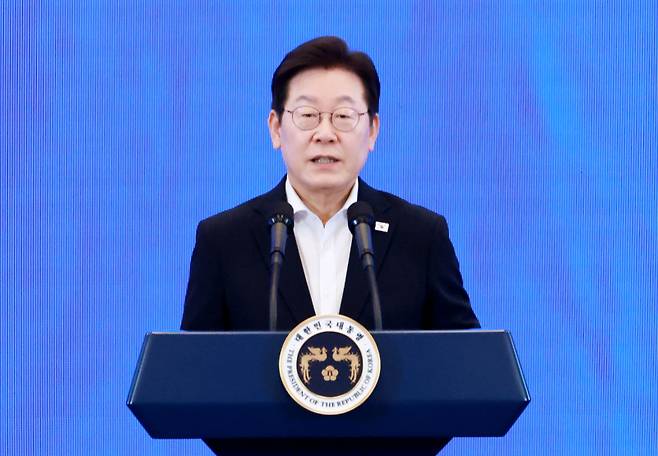 이재명 대통령이 13일 청와대 영빈관에서 열린 국정기획위원회 국민보고대회에서 발언하고 있다. 연합뉴스