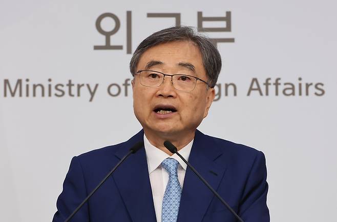 조현 외교부 장관이 14일 서울 종로구 외교부 청사에서 열린 내신 기자단 대상 브리핑에서 발언하고 있다. [연합뉴스]