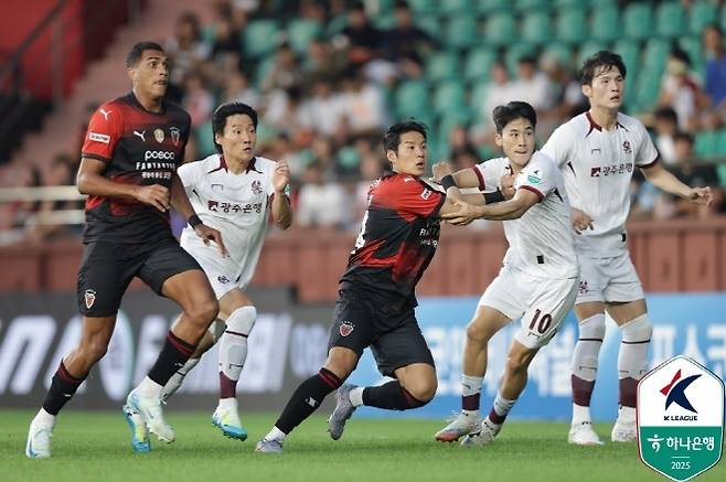 광주 FC는 8월 10일 포항 스틸러스 원정에서 0-1로 패했다. 사진=한국프로축구연맹