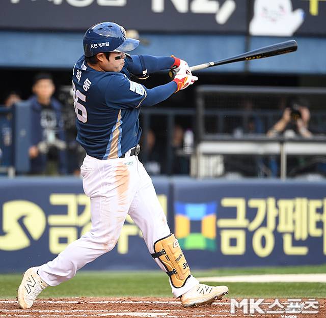 14일 잠실 두산전을 끝까지 소화하지 못한 권희동. 사진=천정환 기자