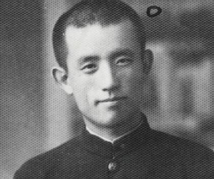 일본 유학 첫해, 여름방학에 귀향한 윤동주(송몽규와 함께·사진 일부 확대), 1942, 작가미상