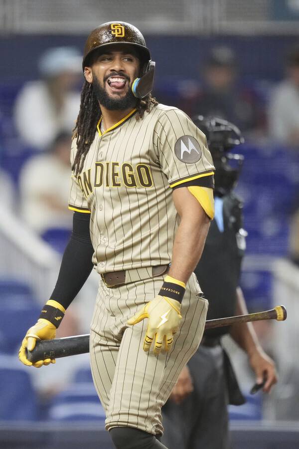 ▲ 샌디에이고 파드레스와 LA다저스가 치열한 선두 싸움을 벌이고 있다. 페르난도 타티스 주니어, 오타니 쇼헤이 등 타자들의 정밀한 타격이 승부를 가를 전망이다. ⓒ연합뉴스/REUTERS/AP