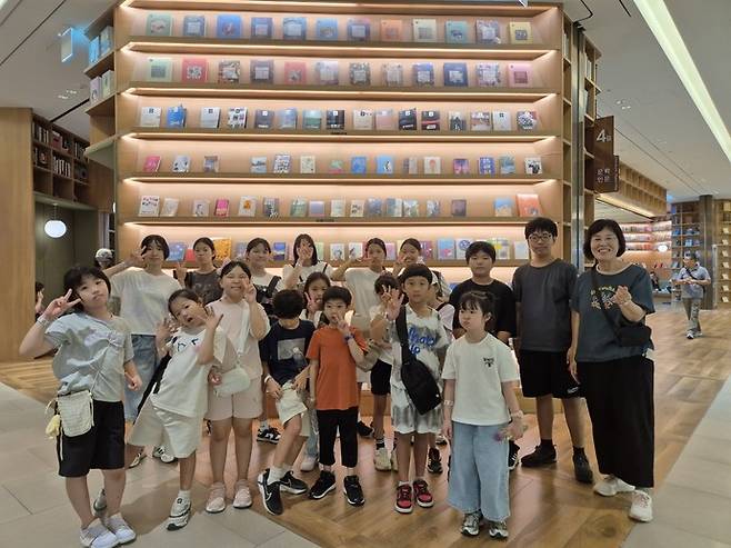 청계동지역사회보장협의체 청소년 문화체험 단체 사진=의왕시