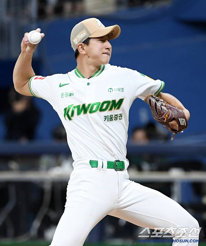 22일 서울 고척스카이돔에서 열린 키움 히어로즈와 롯데 자이언츠의 경기. 키움 주승우가 역투하고 있다. 고척=박재만 기자 pjm@sportschosun.com/2025.07.22/