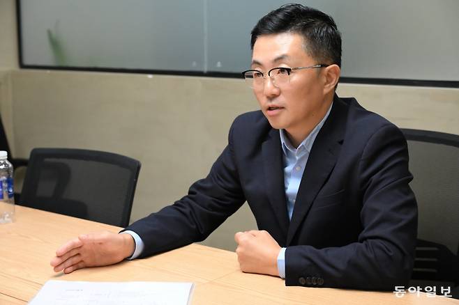 김예성 씨가 11일(현지 시간) 오후 베트남 호치민에서 동아일보와 단독 인터뷰를 진행하고 있다. 호치민=박종민 기자 blick@donga.com