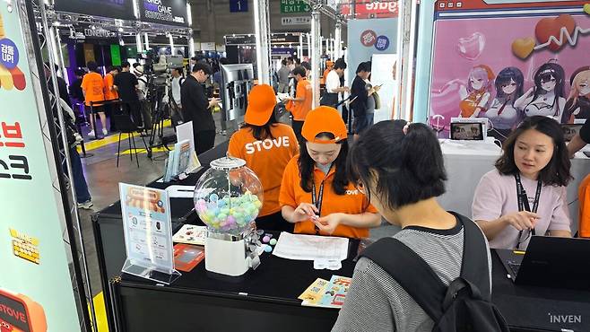▲ 이벤트에 참여했다면, 부스 입구에서 추가로 경품도 챙길 수 있었죠.
