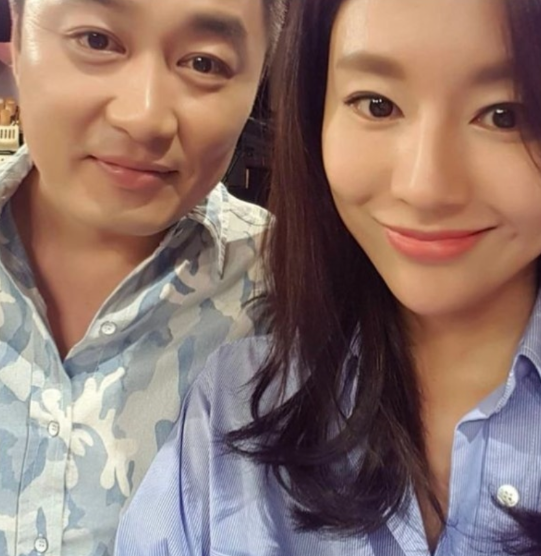 대중의 기억 속에서 잠시 잊혔던 개그맨 정찬우의 반가운 근황이 공개됐다.사진=서유정 SNS