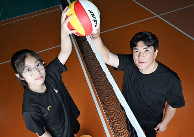 차상현 SBS 스포츠 해설위원과 파장초 에이스를 꿈꾸는 차윤지./더발리볼