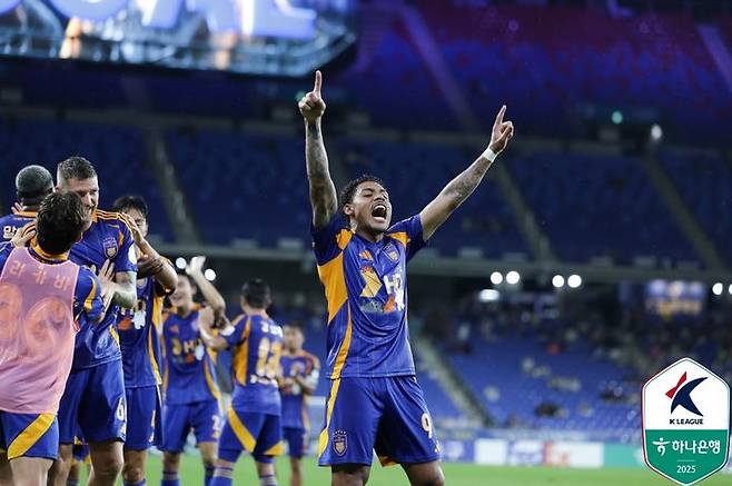 [서울=뉴시스]K리그1 울산 에릭. (사진=한국프로축구연맹 제공)