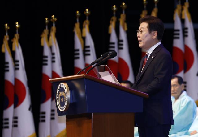 ▲이재명 대통령이 15일 서울 세종문화회관에서 열린 80주년 광복절 경축식에서 경축사를 하고 있다. ⓒ연합뉴스