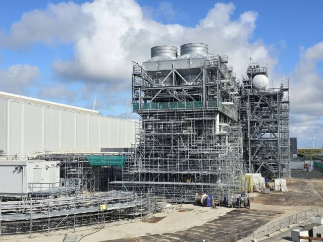 지난달 24일 네덜란드 로테르담항에 위치한 셸의 그린수소 플랜트 HH1 건설 현장. 사진(로테르담)=주재현