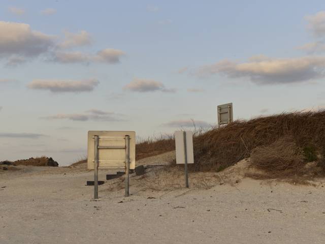 정희승의 '멀리서 너무 가깝게' 중 '무제'(Untitled). 고은 깁슨 사진미술관 제공