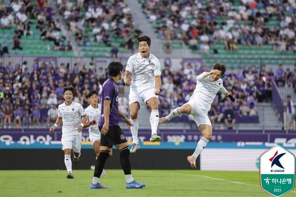 이날 결승골로 리그 득점 2위에 올라선 포항 이호재. ⓒ프로축구연맹