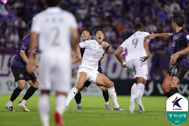 포항 이호재(가운데) | 프로축구연맹 제공