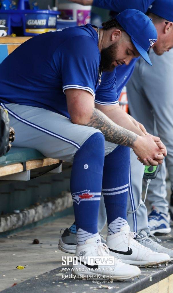 ▲ 팔꿈치 수술 시련을 겪은 알렉 마노아는 재활 등판에서 예전 기량을 찾지 못하며 힘겨운 시기를 보내고 있다