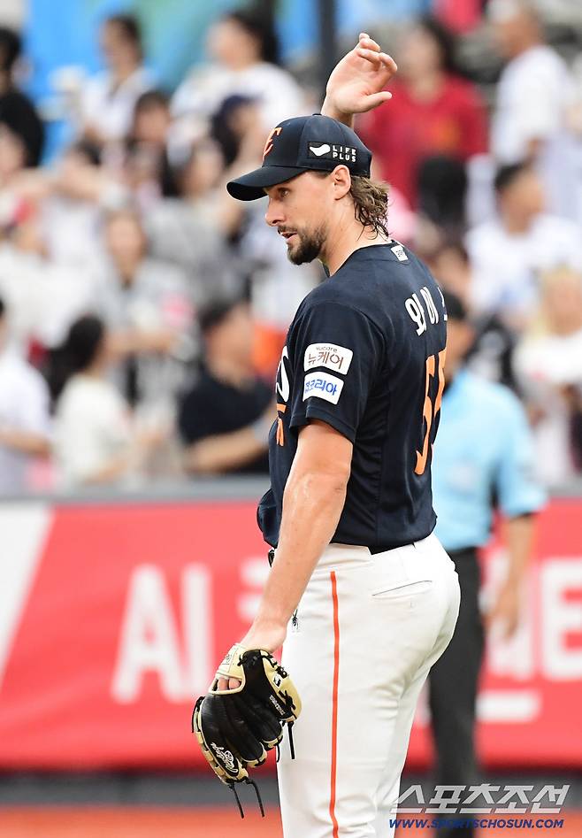 19일 수원 케이티위즈파크에서 열린 KT와 한화의 경기. 1회 연속 안타와 3실점을 허용한 한화 선발 와이스. 수원=송정헌 기자songs@sportschosun.com/2025.07.19/