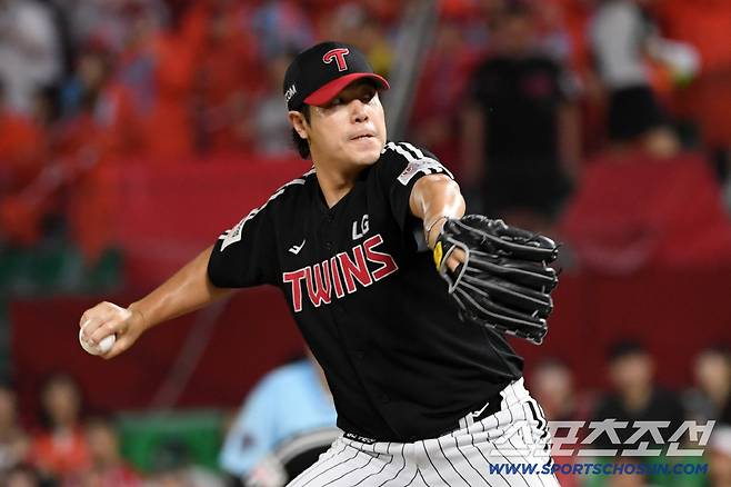 17일 인천 SSG랜더스필드에서 열린 SSG 랜더스와 LG 트윈스의 경기. LG 김진성이 역투하고 있다. 인천=박재만 기자 pjm@sportschosun.com/2025.08.17/