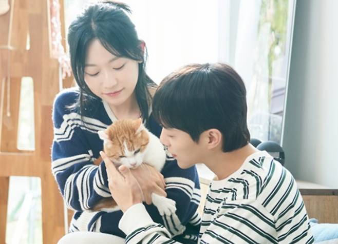 '냥육권 전쟁' 윤두준♥김슬기, tvN&nbsp;