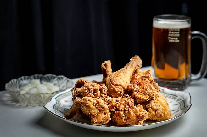 '야망' 프라이드 치킨. /이건송 영상미디어 기자