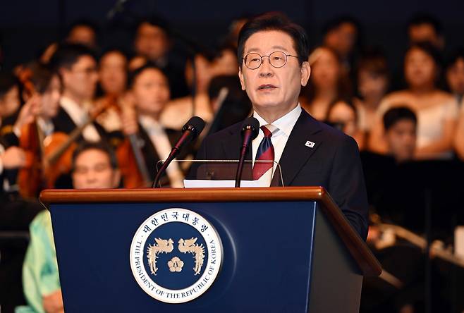 이재명 대통령이 지난 15일 서울 세종문화회관에서 열린 제80주년 광복절 경축식에서 경축사를 하고 있다. 대통령실사진기자단