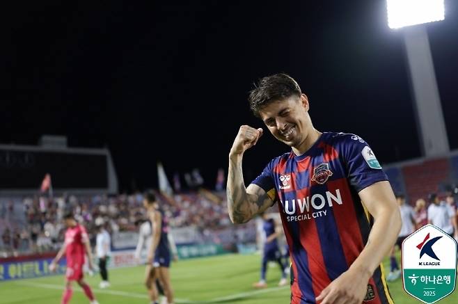 수원 FC 윌리안. 사진=한국프로축구연맹