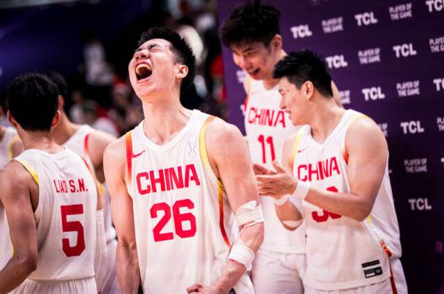 승리 후 기뻐하는 중국 선수들. /FIBA 제공