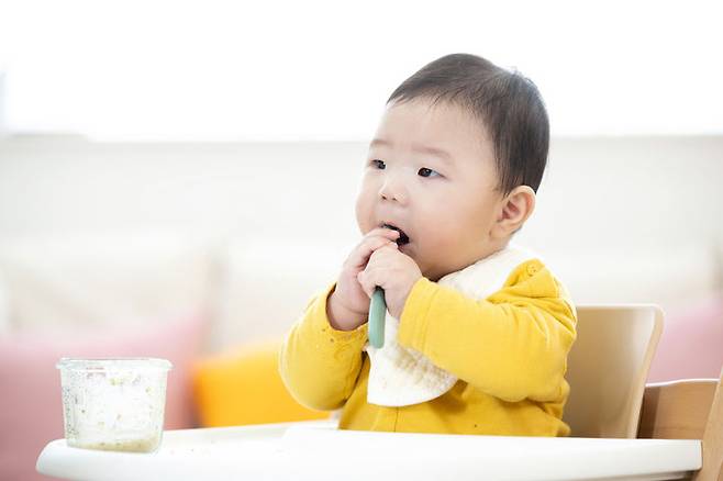 [뉴시스] 밥을 먹고도 음식을 달라며 울던 아이가 알고보니 희귀 질환을  앓고 있다는 검사 결과가 나왔다. 기사의 이해를 돕기 위한 이미지. (사진=유토이미지). *재판매 및 DB금지 *재판매 및 DB 금지