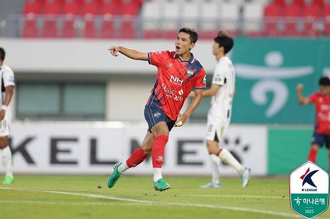 [서울=뉴시스] 프로축구 K리그1 김천 상무의 원기종. (사진=한국프로축구연맹 제공)