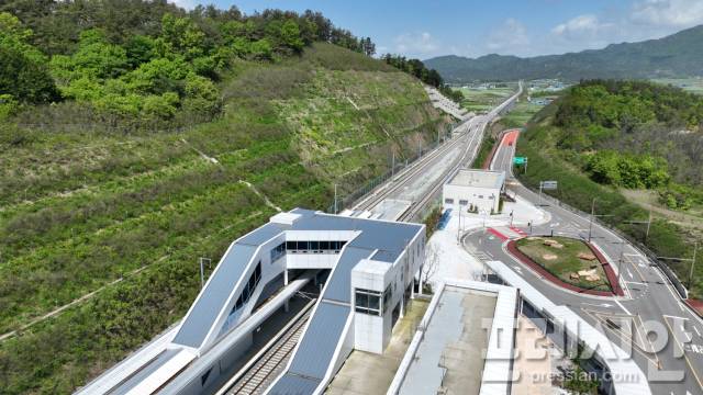 ▲2025년 9월 준공을 앞두고 있는 해남 계곡면 철도역사ⓒ해남군