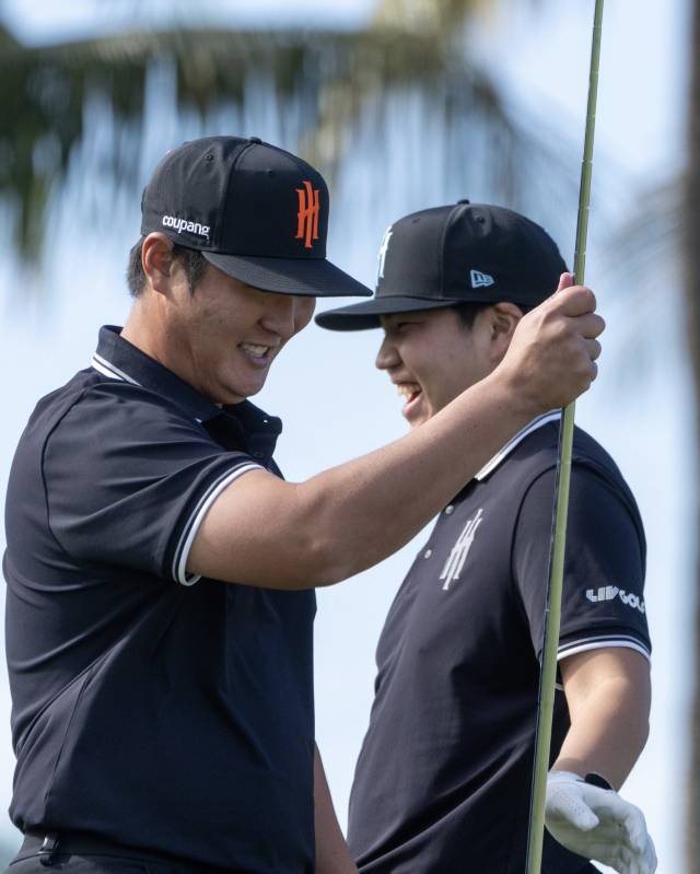 아이언헤드GC 팀의 장유빈(오른쪽)과 대니 리. 아이언헤드GC X 캡처