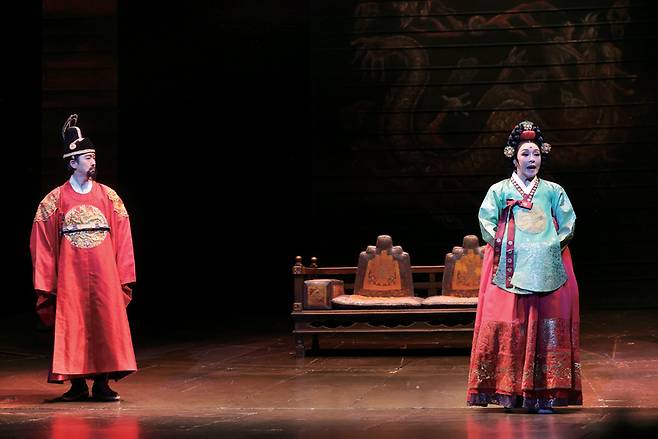 2월4일 서울 종로구 세종문화회관 대극장에서 열린 뮤지컬 《명성황후》 30주년 기념공연 프레스콜 ⓒ연합뉴스