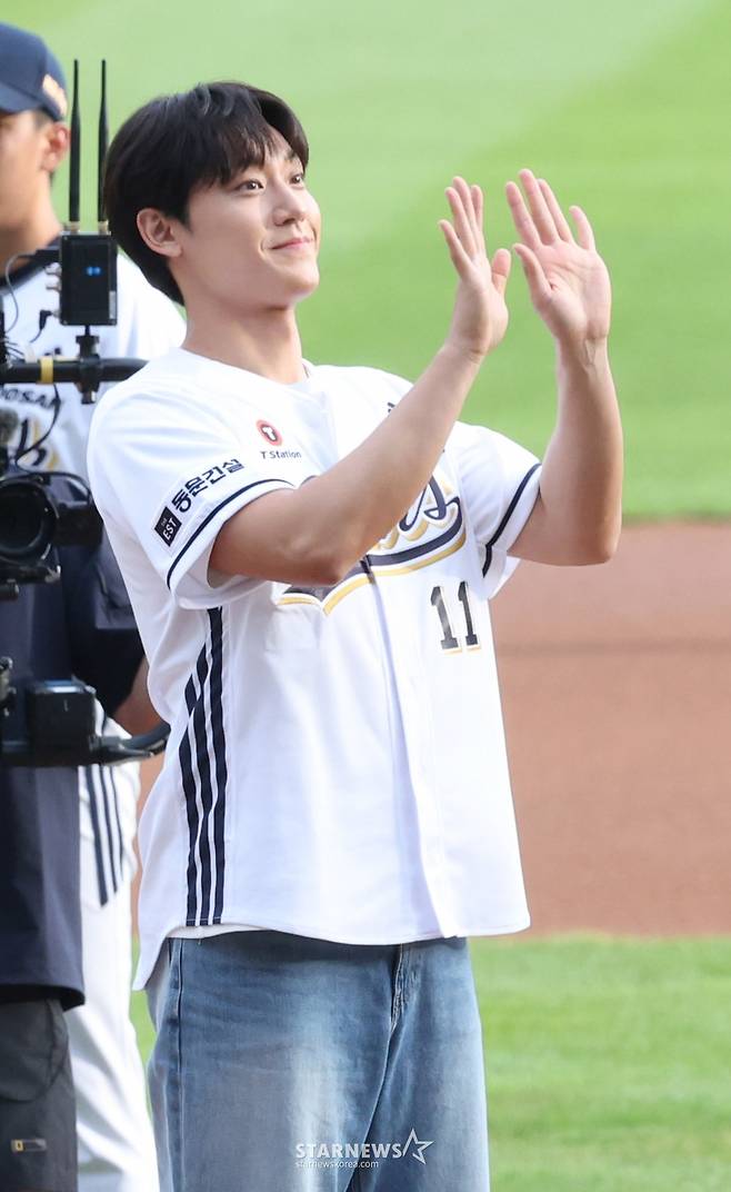 [영상] 이도현 '전역하고 왔어요'