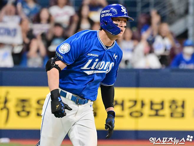 삼성 라이온즈 캡틴 구자욱이 16일 부산 사직야구장에서 열린 2025 신한 SOL Bank KBO리그 롯데 자이언츠와의 팀 간 12차전에서 4안타 1타점을 기록, 팀 2연승을 견인했다. 사진 엑스포츠뉴스
