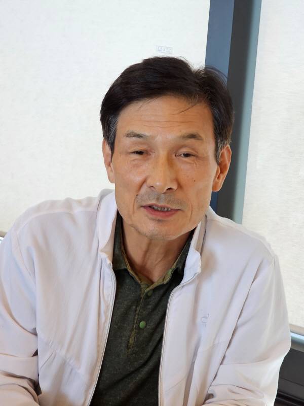 계호명 위원