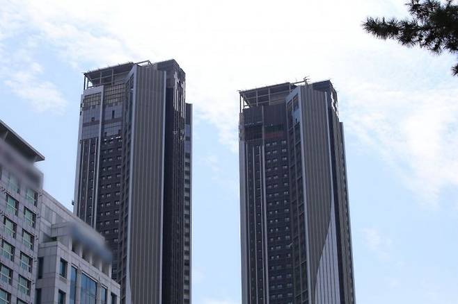 2025년 10월 준공을 앞둔 경남 창원시 성산구 상남동 '생활형 숙박시설' 힐스테이트 창원 센트럴. 이세령 기자