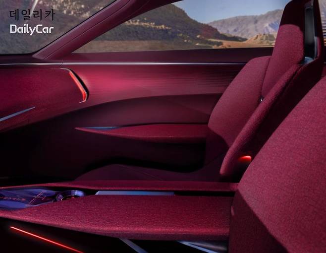 캐딜락, 엘리베이티드 벨로시티(Elevated Velocity) 콘셉트카 (고성능 럭셔리 크로스오버)