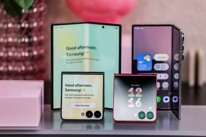 지난달 8일 미국 뉴욕에서 촬영된 삼성전자의 폴더블 스마트폰.로이터연합뉴스