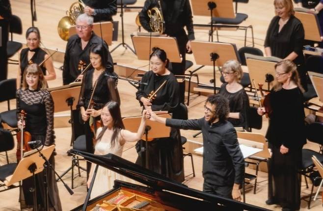 링컨 센터 페스티벌 오케스트라(Festival Orchestra of Lincoln Center) & 피아니스트 손열음 공연 모습 / 사진. Lawrence Sumulong, © Lincoln Center