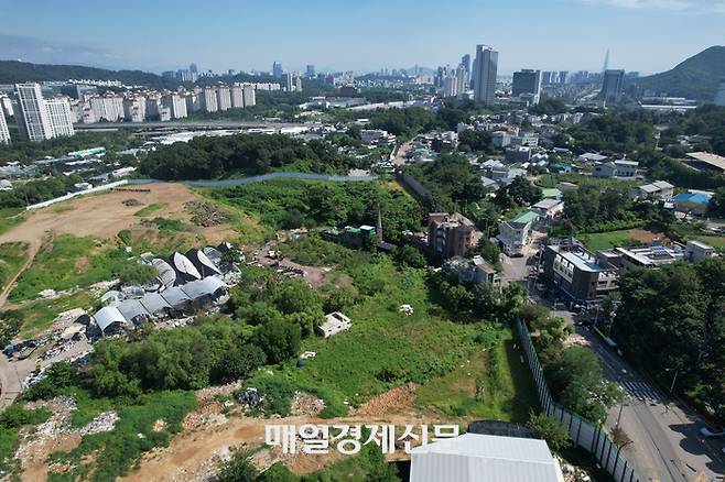 과천 주암지구 전경. [이승환기자]