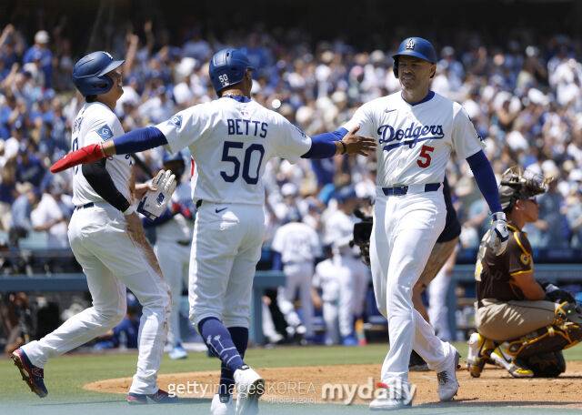 LA 다저스 무키 베츠와 프레디 프리먼./게티이미지코리아