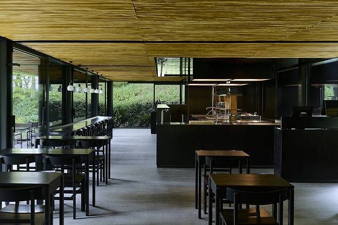 제주 티뮤지엄에 오픈한 ‘말차 누들바’  [아모레퍼시픽 제공]