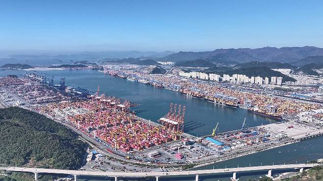 부산신항 전경. 부산항만공사 제공