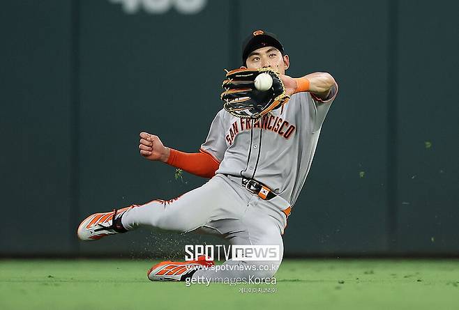 ▲ 최근 수비에서 비판이 있었던 이정후는 환상적인 수비로 자신의 수비적 능력을 재증명했다