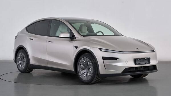 테슬라 최신 전기 SUV 모델 Y L.