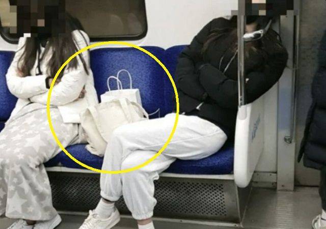 ⓒ온라인 커뮤니티 갈무리