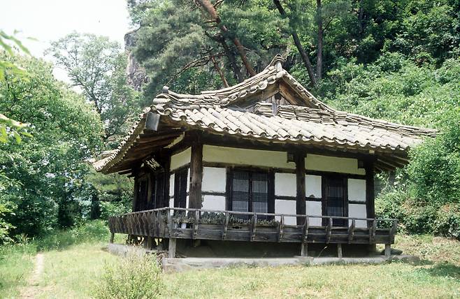 경북 안동시 도산면 가송리에 있는 조선시대 정자 고산정의 모습.  한국학중앙연구원 제공