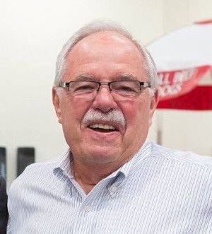 공동 창업자 짐 시네갈. 위키피디아