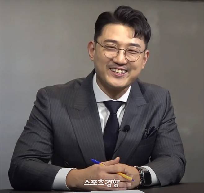 SBS 공채 9기 개그맨이자 엠장기획을 운영하는 홍장원. 유튜브 방송 화면 캡처